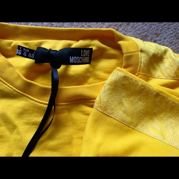 LOVE MOSCHINO SWEATSHIRT SZ 4 NEW - Picture 4 of 7